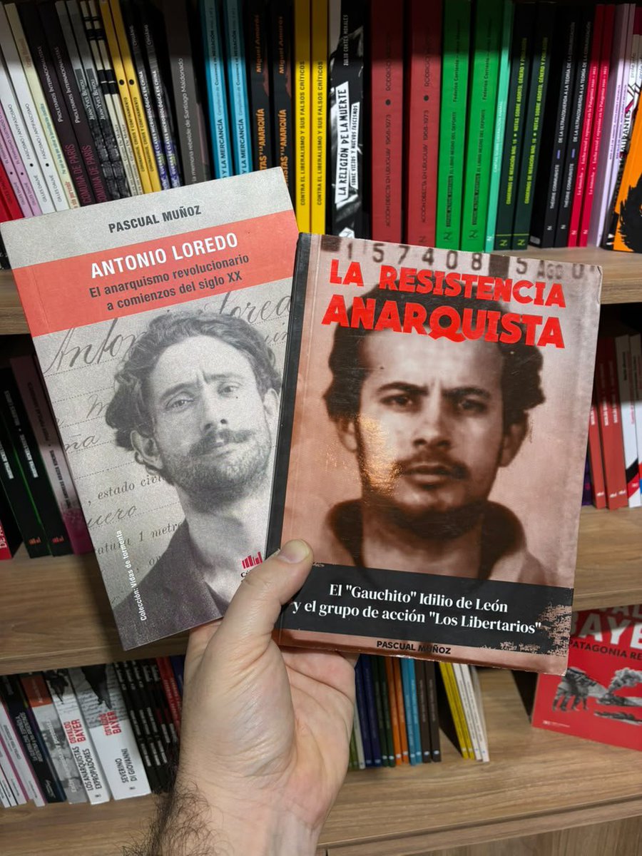 Pascual49630351's tweet photo. Excelente noticia desde la otra orilla !

Lxs amigxs se Cúlmine abrieron tremenda librería anarquista en Buenos Aires.
LA FUGA en la calle Suipacha al 234

¡Salud y Anarquía! https://t.co/CYIKEcalG5