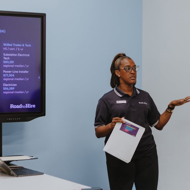 roadtohire's tweet photo. As a proud member of the Crescent Coalition, Road to Hire was excited to attend the Beating the Odds Summit, where organizations from across Charlotte came together to equip students with the knowledge, resources, and connections to thrive in college and beyond!

#RoadtoHire https://t.co/1L2p78AAGt