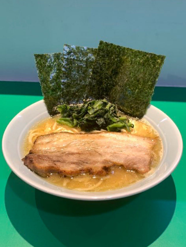 TZ7YlRZEIRmRkQj's tweet photo. 今週の限定は
『海老とんこつ』です！！
お好きな食券＋100円になります。

限定は水・木・日でやります！
よろしくお願いしまーす！！ https://t.co/zTyhLnlhwG