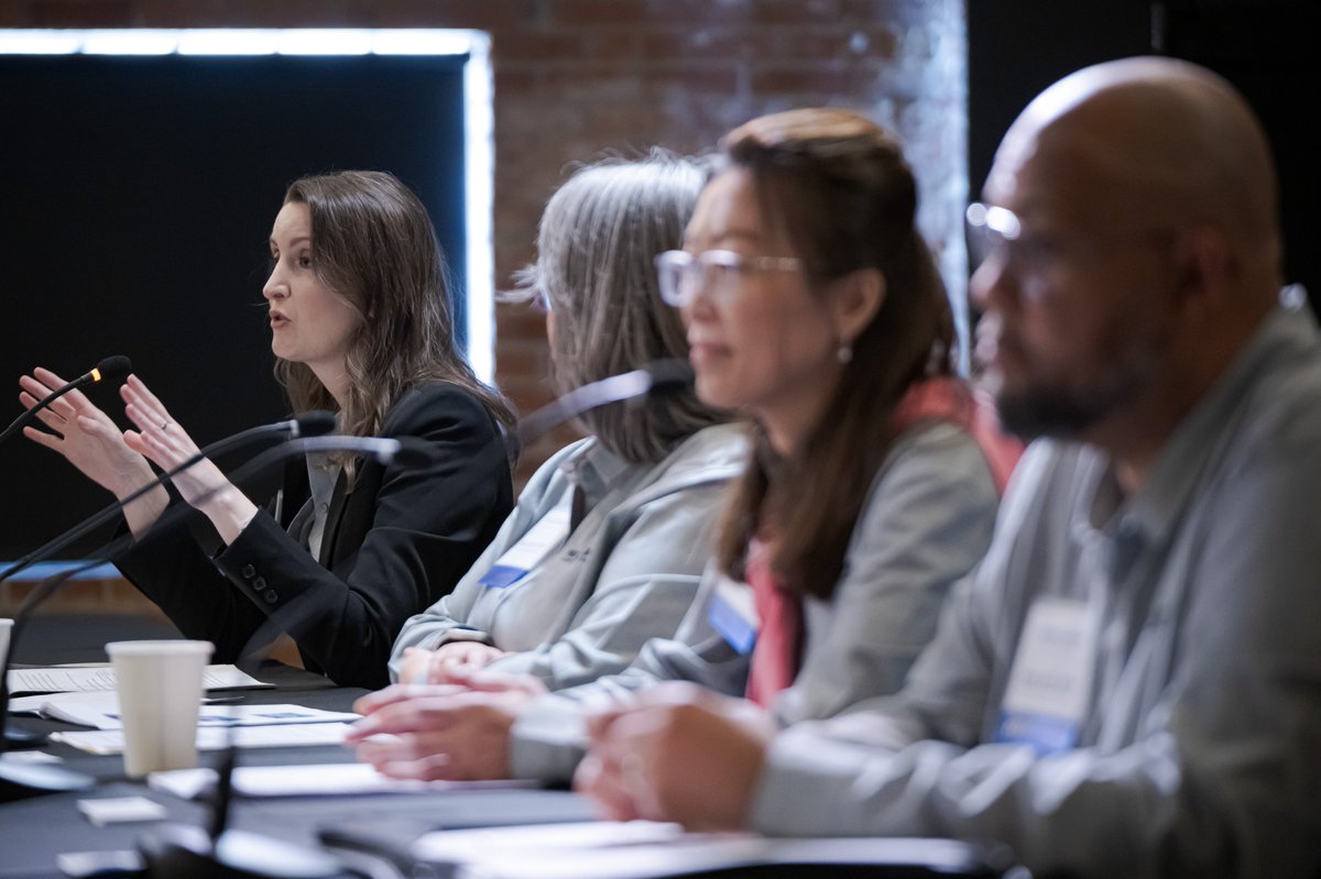 PHXSkyHarbor's tweet photo. Ready to break into airport concessions? The Aviation Business Lab is your runway. A six-week jumpstart for small businesses new to the aviation marketplace. Spots are limited—apply today to this new PHX business program!:  https://t.co/nCEv05upcz https://t.co/sfc9UZgyDx