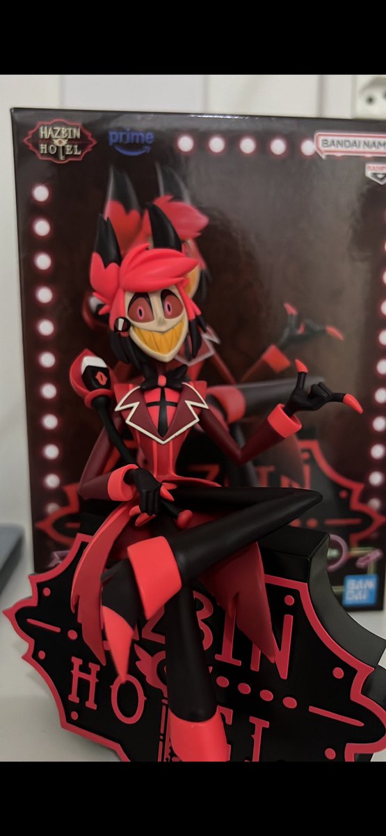 ttwiinklestar's tweet photo. VENDO Action Figure Alastor Hazbin Hotel ORIGINAL da Bandai
• Acompanha caixa
• ⁠Comprada na loja da Bandai de Londres, é praticamente nova, ficou 1 mês na minha estante fora da caixa
• ⁠Motivo da venda: preciso de dinheiro e não gosto muito de figures em geral
• ⁠R$300 https://t.co/cI6ALwyFYQ