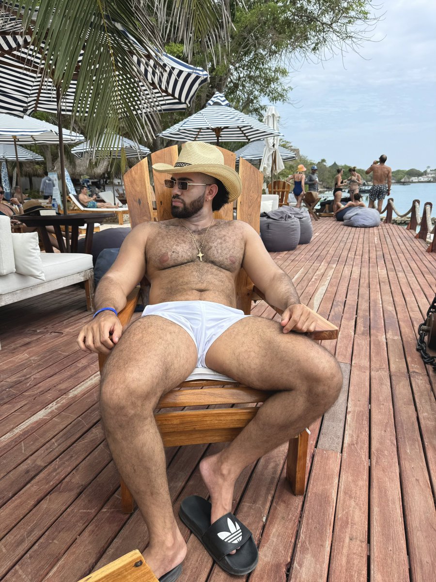 SimonLeon01's tweet photo. 🌊 https://t.co/jZBeZqTQrz