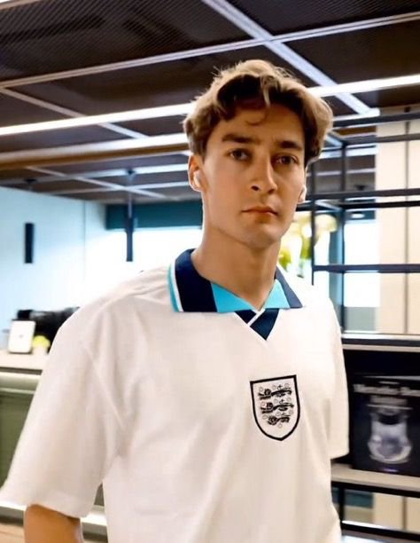 racingthewave's tweet photo. Need you guys to locked in so they can annoy each other at the final DO YOU HEAR ME @ England https://t.co/cHANWXy0Sa