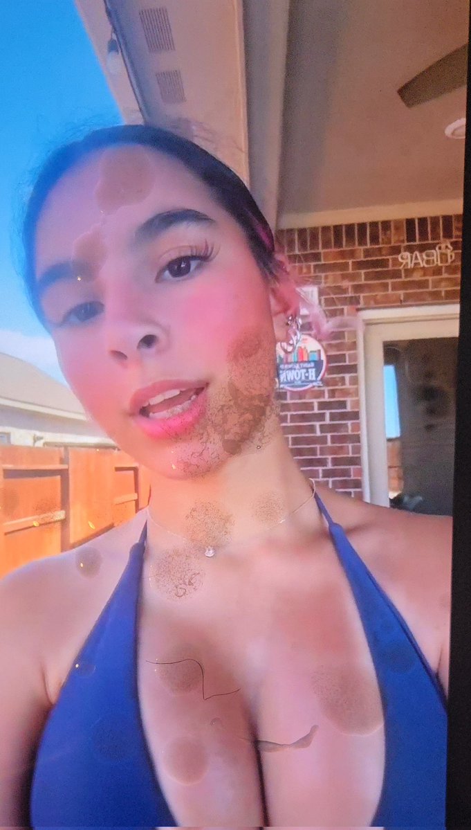 Hotnessatitspea's tweet photo. These girls destroyed my dick 😵‍💫🤤 #cumtribute #tribute #teen #hs #candid #teenager https://t.co/oTzgSKG505