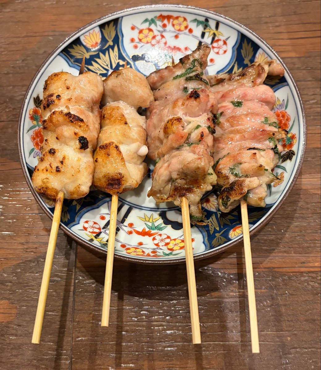 sailaway_encore's tweet photo. 昨夜、ライブ後に焼き鳥屋さんへ。
焼鳥 とり藤 福島店
お店の雰囲気は元気があって感じが良く、焼鳥や他の料理も美味しかった！
店員さんに声をかけられ、あいみょんライブ帰りの人が多いのですが、あいみょんさんが何か仰ってました？って聴かれた。それはなかったと思いますと答えた。
#焼鳥とり藤 https://t.co/7ZxYPuIoLN