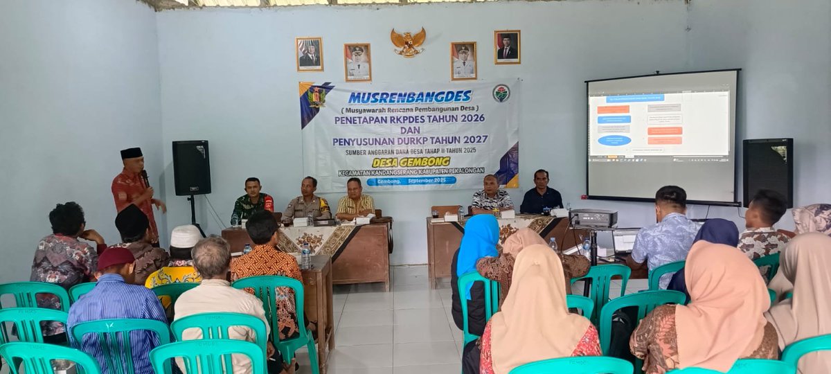 JuneJe95's tweet photo. Musdes RKPDes. Perencanaan di Desa Gembong  Kec. KandangserangKab. Pekalongan
yang memuat program strategis selama satu tahun. 
@YandriSusanto
@ARizaPatria
@KemensetnegRI
#KementerianDesaPDT
#BPSDMKementerianDesaPDT
#TPPFasilitasiMusdesRKPDesa
#KerjaPendampingDesaBerdampak https://t.co/UGFqqmTubz