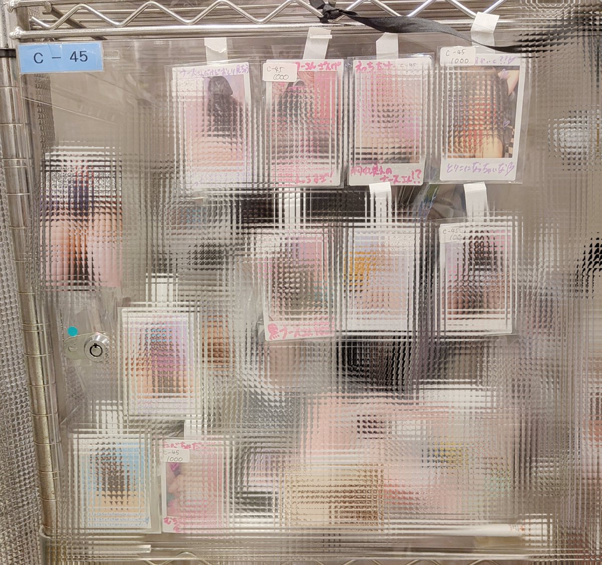 fetishkyou's tweet photo. ザウルスさん久しぶりに追加した！！
減ってなくて悲しかったからいっぱい買ってね🥺 https://t.co/6V4Dxryr6A
