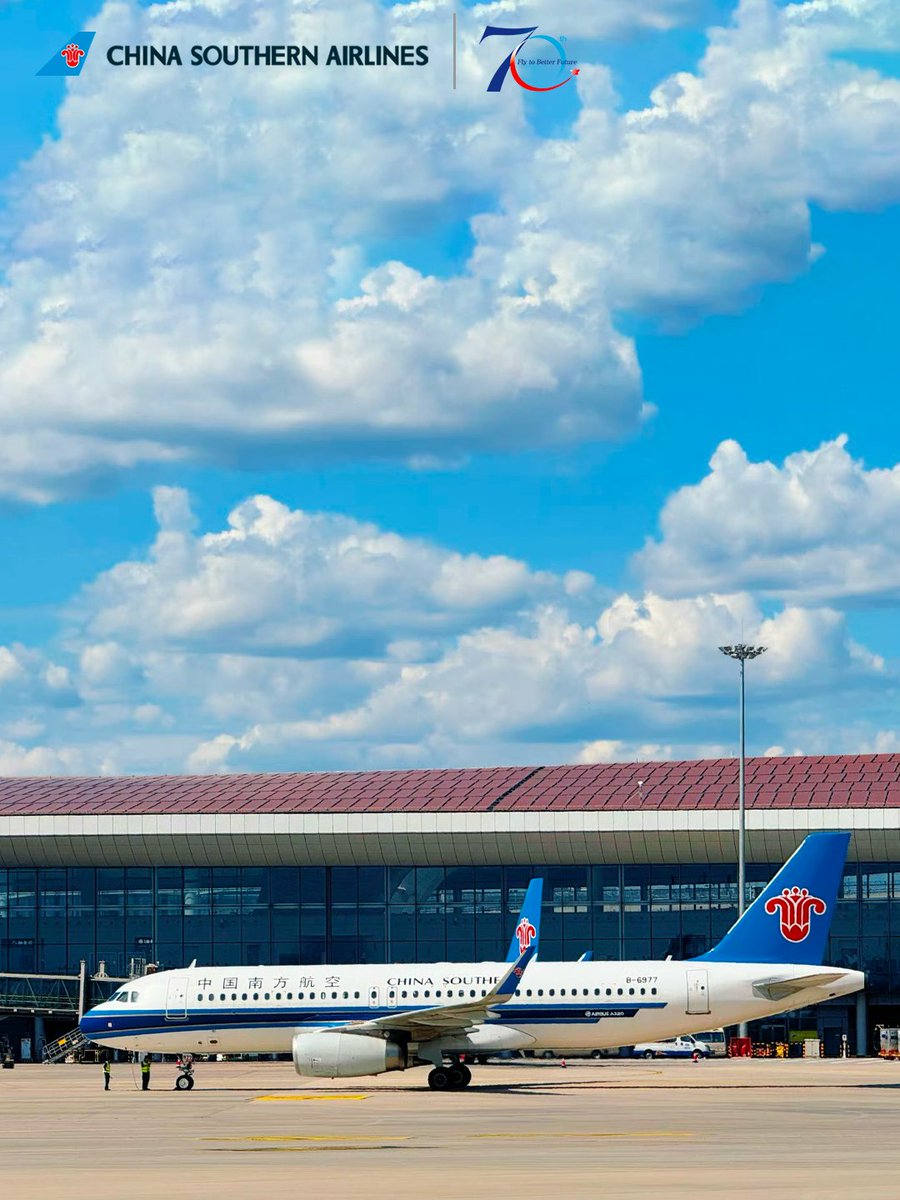 CSAIRGlobal's tweet photo. Good morning! Blue skies welcome a brand-new journey. May every flight with China Southern Airlines bring you closer to wonderful moments ahead.✈️
#CSAir #FlyWithCSAir https://t.co/z8GVkjjgEb