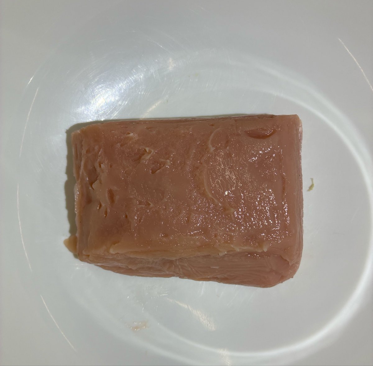 feed_one2060's tweet photo. シラスウナギに与える飼料がこちら。
広報担当者は初めて見ました！😳 https://t.co/9T2j1LVYcm