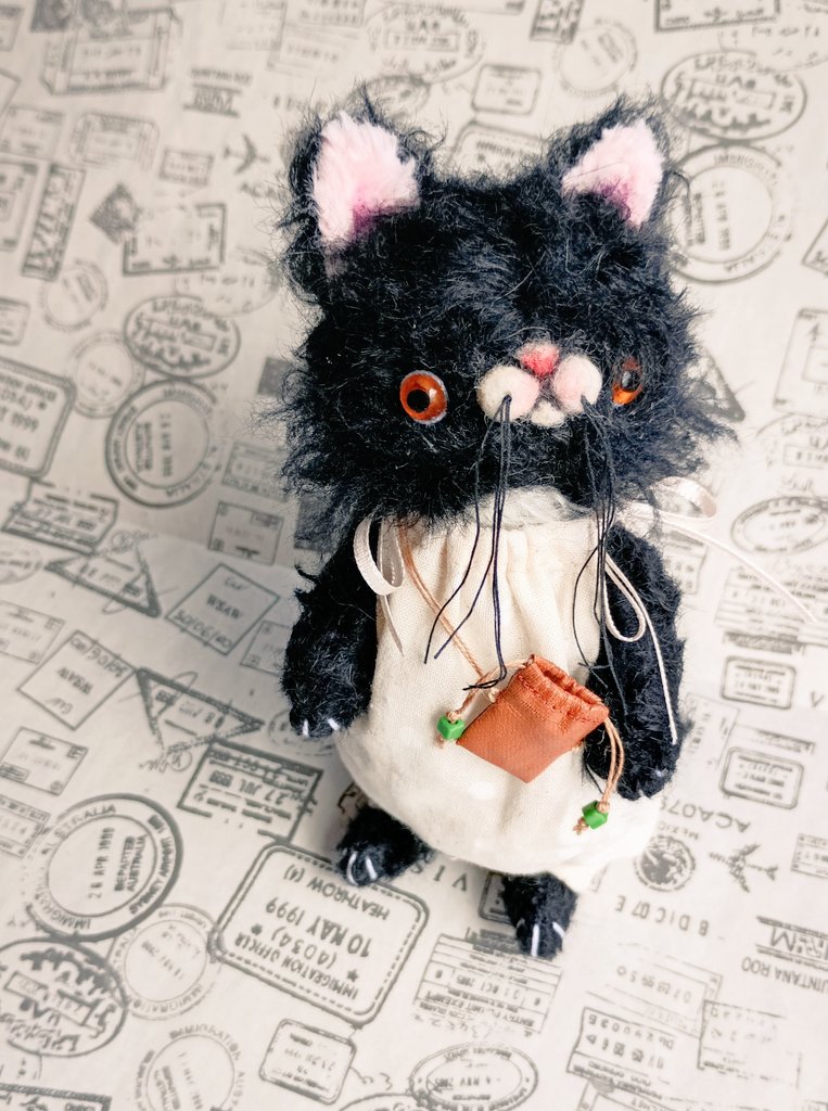 本日から開催される「ニャンダフルワールド展」に15センチくらいの鍵