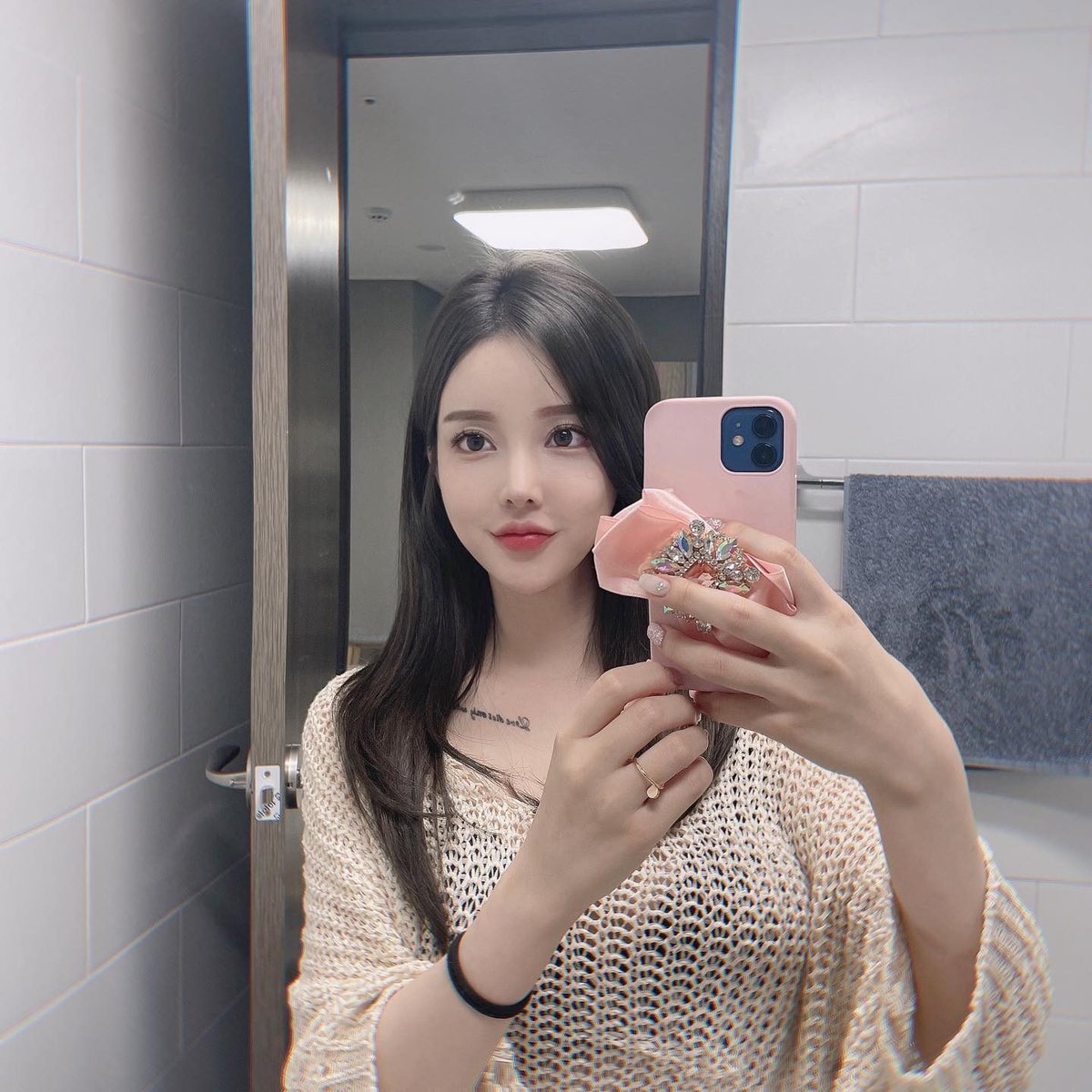 pk75311's tweet photo. 😲☹️🐝만남은 천천히 이루어지는거라 믿고 있습니다. 천천히 믿음을 주실수 있나요?》<<<라인 hz2588
#섹트  #펨돔  #사진  #멜섭  #자위 https://t.co/JBRWO8zkoo