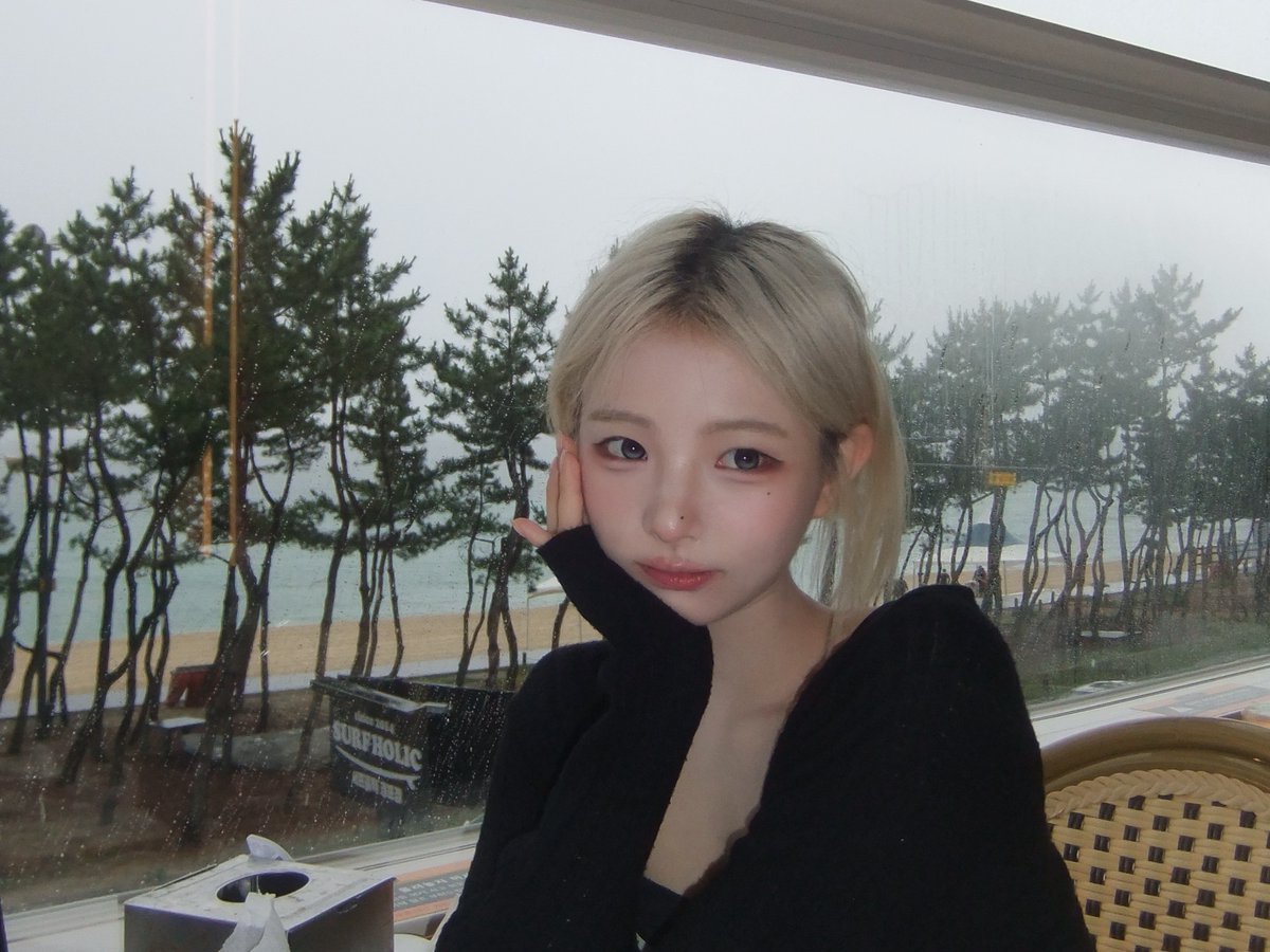 triplescosmos's tweet photo. 바다와 나

#tripleS #트리플에스
#HaYeon #하연 https://t.co/teyLqPRJk2