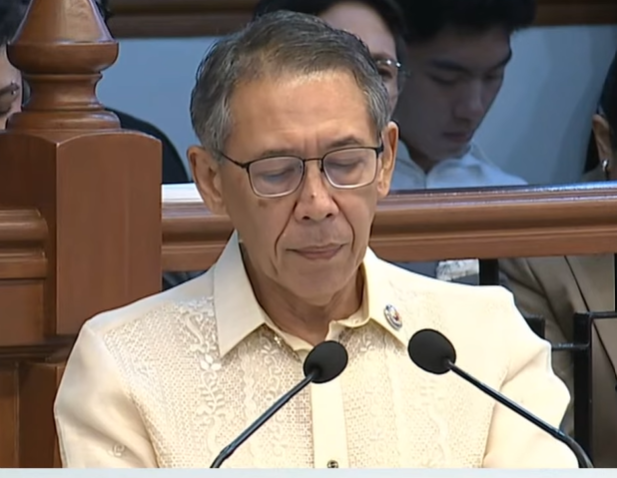 dramanutzs's tweet photo. inanyo talaga, ito ang deserving maging senator-judge e hindi yung marami sa nakaupo dyan

#VPonTrial https://t.co/mQwwf7gGag