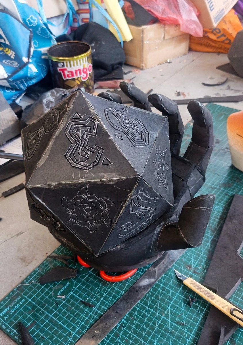 MrPRZZ's tweet photo. From maker Cosplay 
After today 4.4 Release, send me this HEAD!

#HonkaiStarRail
#AsatPramad
#cosplay https://t.co/Gf3Uy6R08V