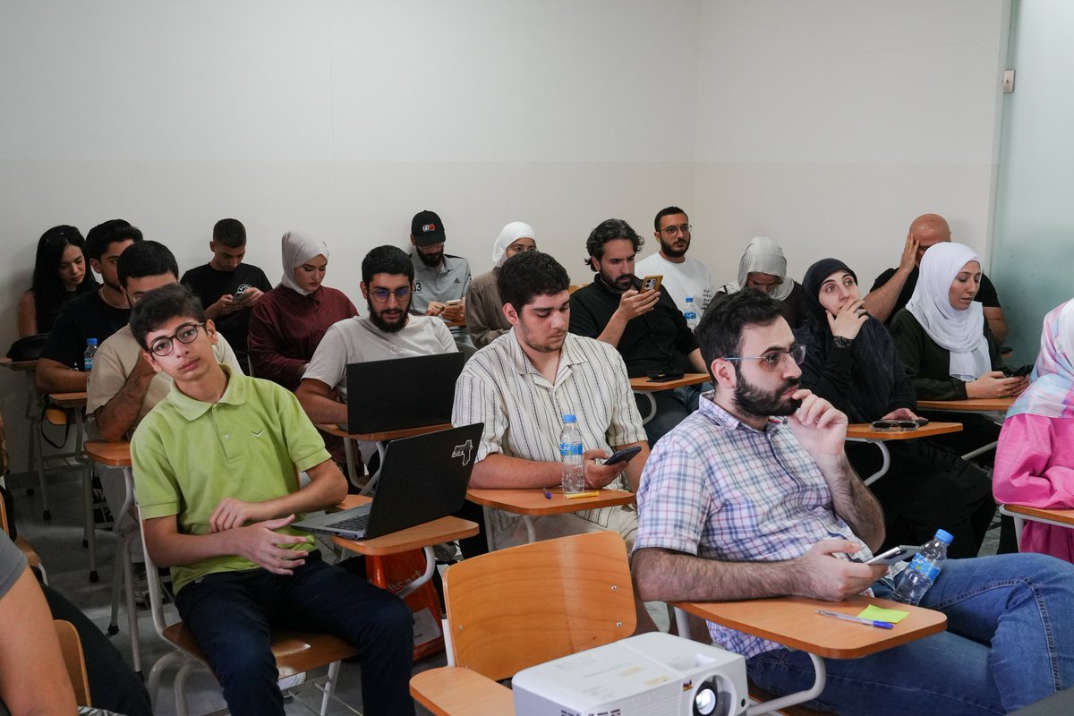 IloProspects's tweet photo. Outreach sessions are underway across North Lebanon and Greater Beirut to select around 1,000 young women and men (18–35) for the @iloarabstates -led Future Ready project in Lebanon. The initiative is open to Lebanese youth and Syrian refugees. #PROSPECTSpartnership https://t.co/z5bVOHGsGq