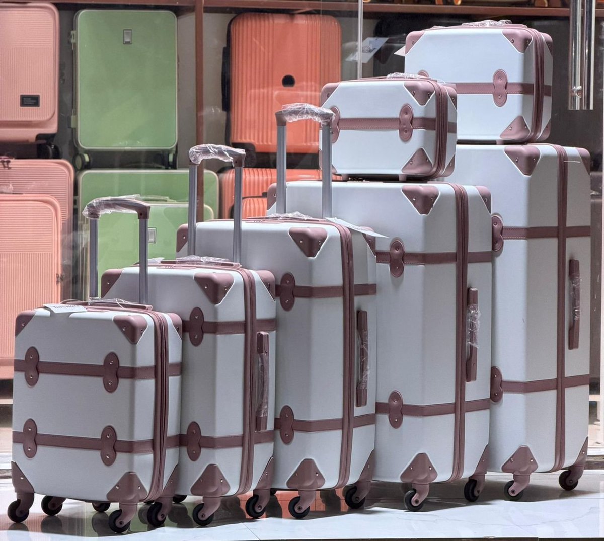 FatimaJiya3's tweet photo. Luggage 🧳 hardshell #295k
Smart leather luggage 🧳 #400k
https://t.co/mri5hRIvRv
WhatsApp 08180334254.
Kano State/Minna, Niger State,Nigeria 🇳🇬 https://t.co/NFv8VdEwZR