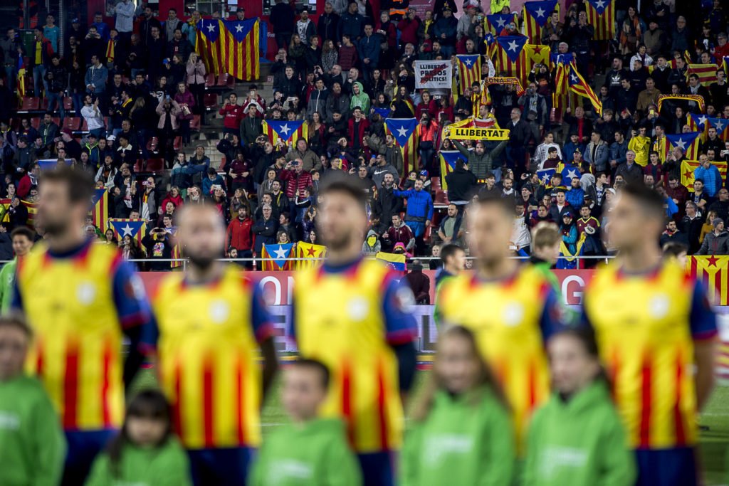 CUPBarcelona's tweet photo. El dia que la nostra nació pugui disputar un Mundial no caldrà cap debat i omplirem els carrers de celebracions.

Fins aleshores, continuarem reivindicant el dret de a tenir seleccions nacionals pròpies. Perquè en l'esport, com en tot, volem decidir lliurement el nostre futur! https://t.co/uOGi9krKDU
