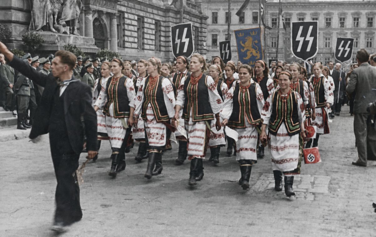 Michacjusz's tweet photo. @ArnoVellorin A to babcia Ci nie mówiła? https://t.co/fSEJQbUdPT