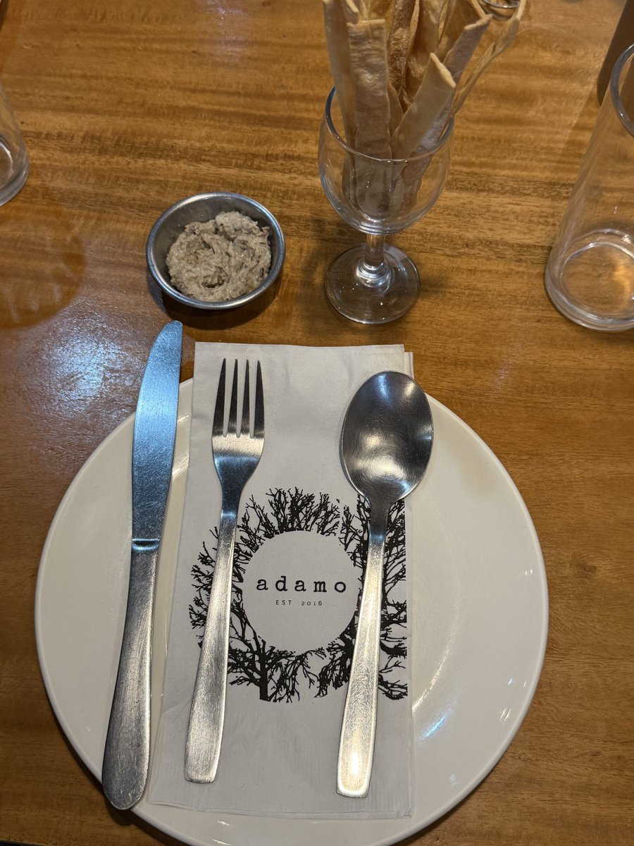 LordBrookside's tweet photo. Terribly yummy…
Ordered Beef Shanks, Roasted Beef Basta, and Pork Ribs Steak.
Definitely gonna dine again.
#Dumaguete #Adamo #FoodLovers #FoodMood #FoodFind https://t.co/WcO8a2mHiz