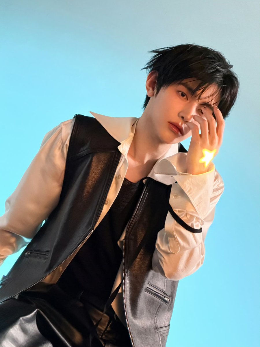 ZHANGHAOGLOBAL's tweet photo. [📸] 260715 — AND2BLE Weibo Update (1/2)

“HAO TO YOU💘”

🔗 https://t.co/zRPoymRTE0

#ZHANGHAO #장하오 #章昊 #ジャンハオ
#AND2BLE #앤더블 https://t.co/JVwDvqpxim