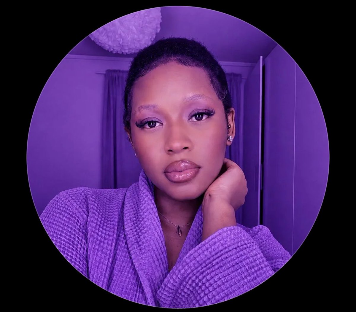 BridgetNBrina's tweet photo. I have seen toxic families but this girl’s family is beyond. The hate is too loud. Hugs to her.🥹🫂 https://t.co/ex2oODigzk