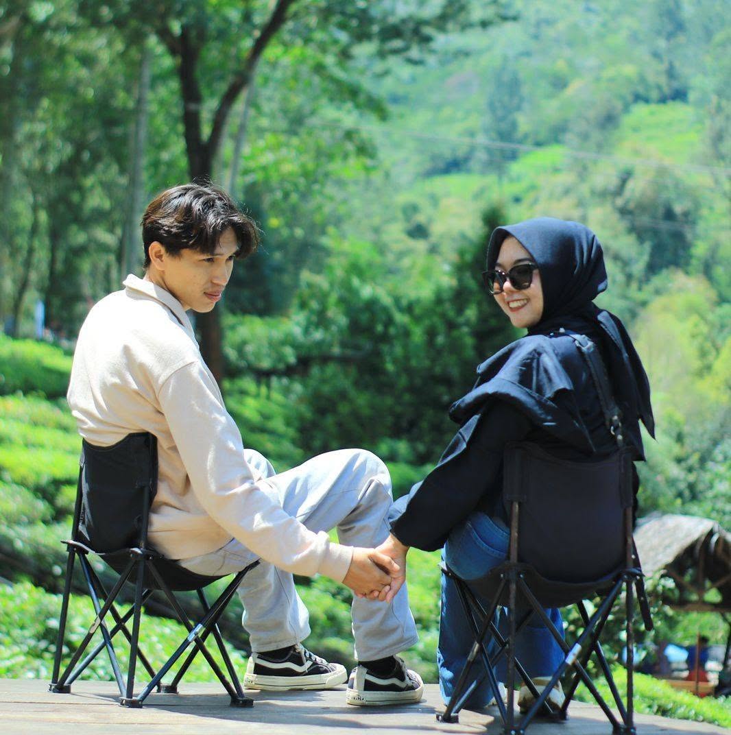 netizenledger's tweet photo. Ternyata pembunuh dan begal ini punya akun facebook gaez, ternyata dia memang merencanakan pernikahan, ini akun facebooknya: https://t.co/d8Y93L0RXc https://t.co/8M1YHRwIR1