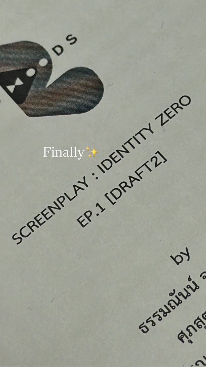 Yuna82590250's tweet photo. 2026.07.15
#IDENTITYZERO のEP.1とEP.2の脚本とご対面✨️

#MosBank
IGS：isskwan/moslhong/isbanky https://t.co/oHCdAfE1g9