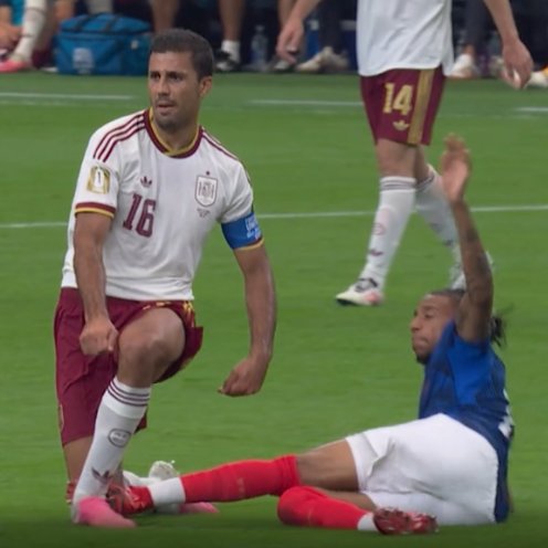 VARVerdict43's tweet photo. When Messi had that tackle against Algeria, the whole world wouldn't stop talking about it. Olise does the exact same dangerous challenge on Rodri and nobody says a word. The double standards are wild—they only care when it's Messi. 🤦‍♂️ https://t.co/wDi0qAXEeo
