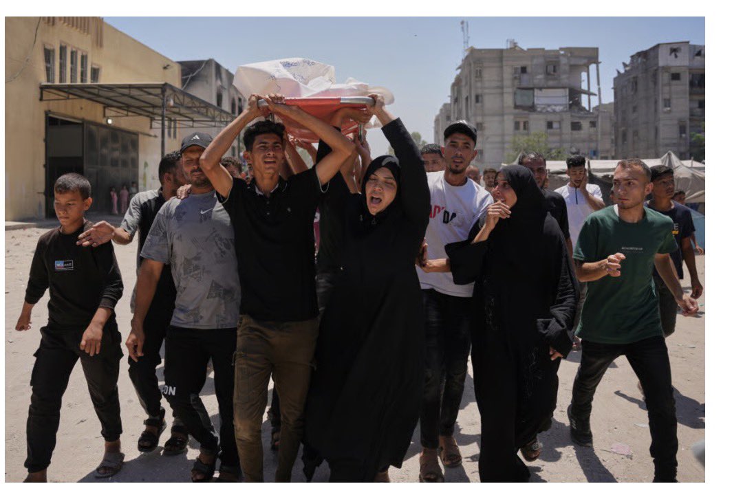 francofontana43's tweet photo. Gaza bombardata da Nord a Sud: almeno 10 vittime
Il raid peggiore a Jabaliya
Cisgiordania, gli intoccabili delle colline si allargano a ritmo di record: altre 450 nuove case
@Aeliana_Riva 
https://t.co/WjJt62Lssm https://t.co/AlbmF8P3i1