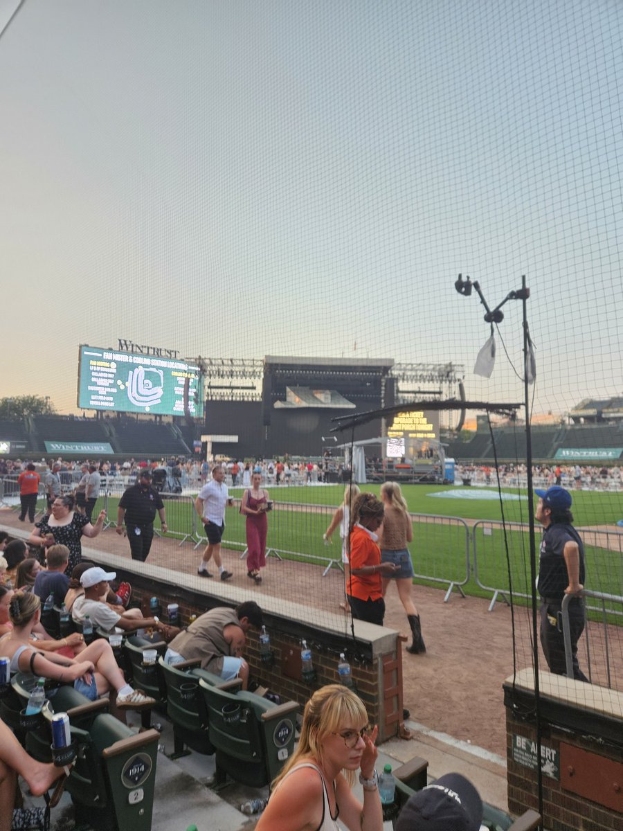 ramghosterr's tweet photo. edit: i was in the wrong section. it was this seat https://t.co/oTxkgRsZzp