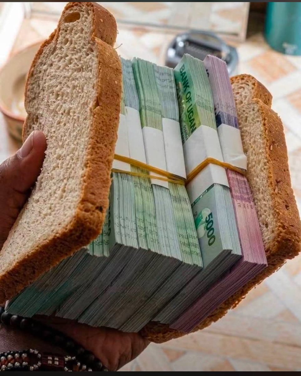 AdeyemiSijuwade's tweet photo. Dear Lord, Please give us this Day Our Daily Bread 🙏🙏 https://t.co/FJO2l8qSxc