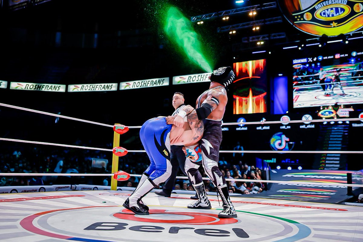 CMLL_OFICIAL's tweet photo. #MartesDeArenaMéxico 
📲https://t.co/UqkbxcTx6z 

📸 https://t.co/U2BY05327B https://t.co/IRdHSwPOc5