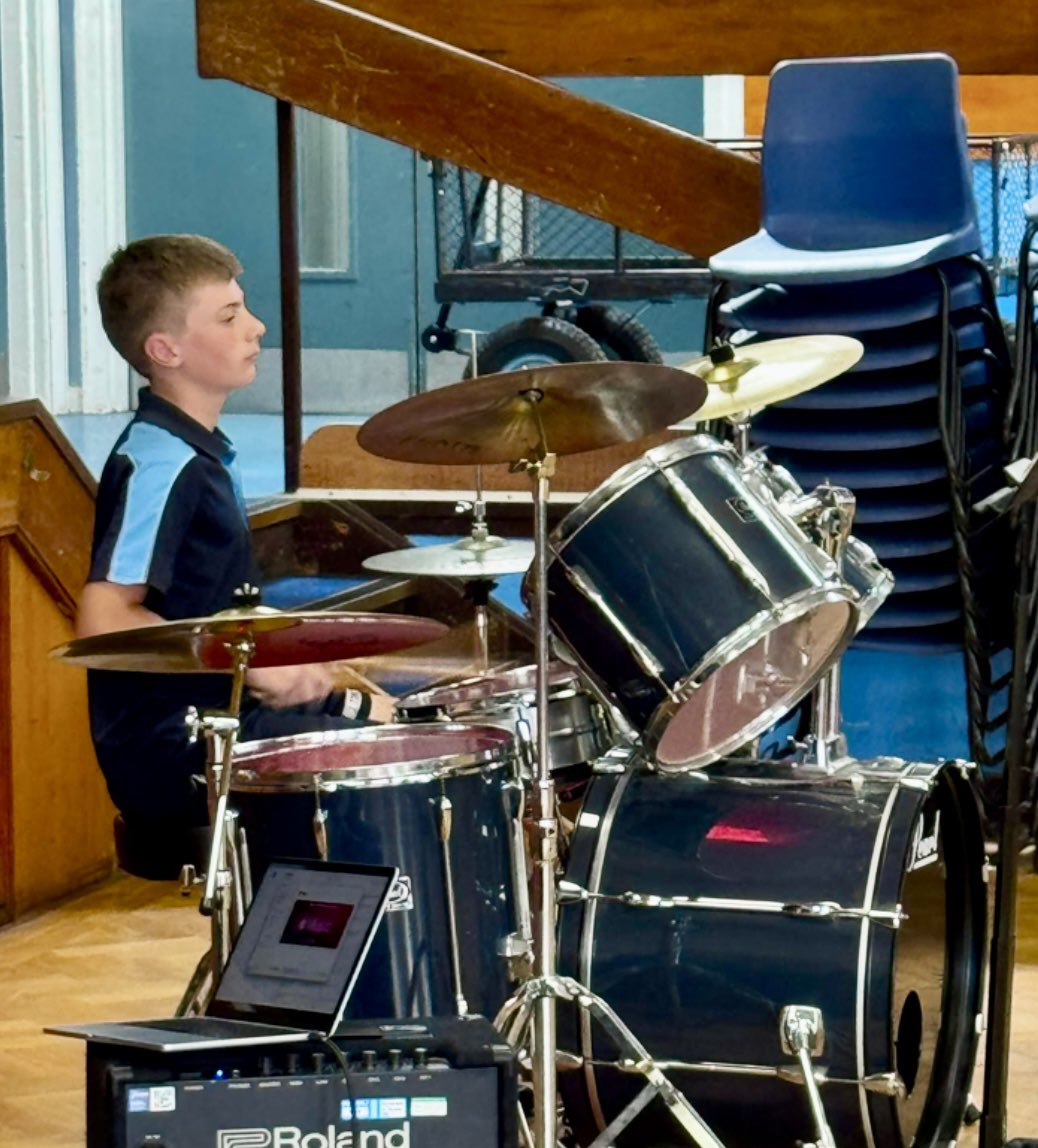 RiponGrammarSch's tweet photo. 🎶 House Music is in full swing! Fantastic solo performances have seen Hutton take an early lead, with Porteus close behind. Today it’s all to play (and sing!) for with group performances and whole House songs. Good luck to everyone! 🎤🎼
#SchoolMusic #StudentTalent #Performing https://t.co/M63PA5E4jZ