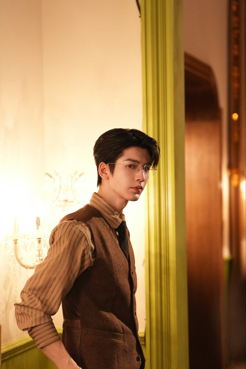 zlheyels's tweet photo. he look so cvnty in this outfit🥵 https://t.co/MfeOwlxszC