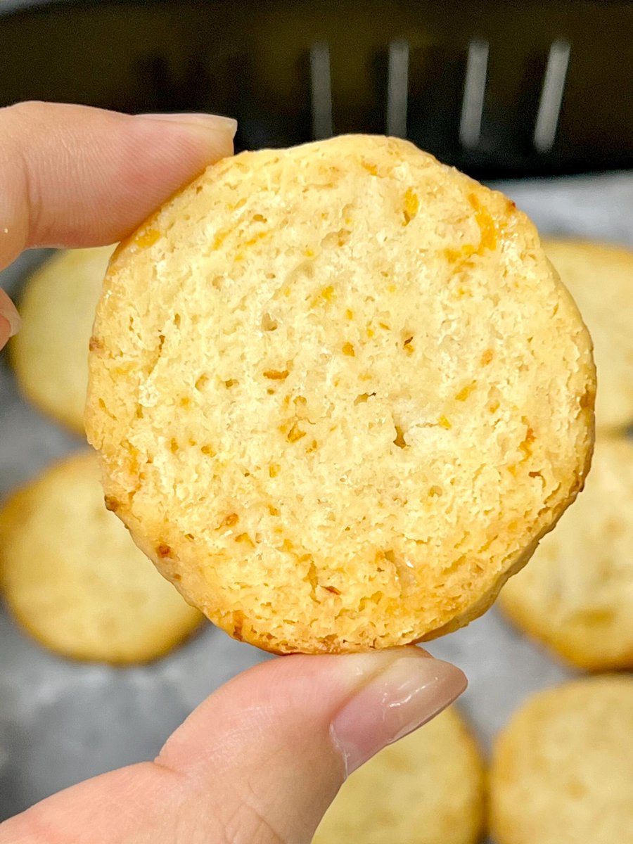 nikond5s's tweet photo. Just whipped up warm vanilla sugar cookies with my new cookie cutter set  The house smells like heaven! Baking is my happy place , https://t.co/oXhQreBjiI
