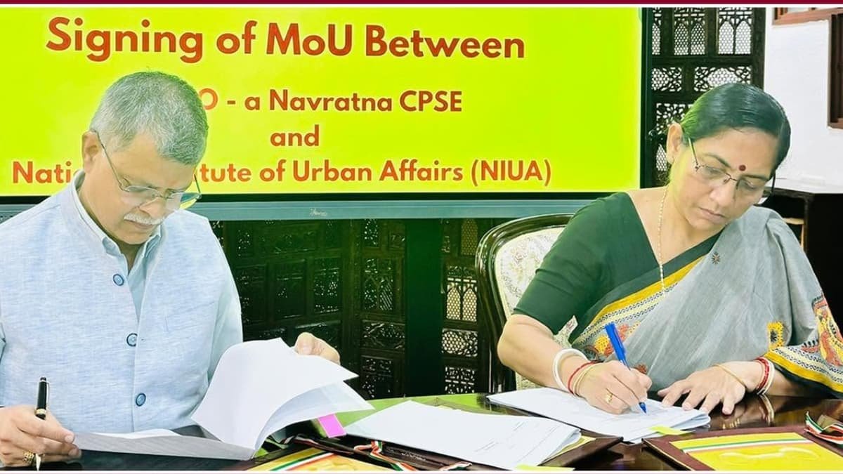 psuconnect's tweet photo. HUDCO and NIUA Sign MoU Under CITIIS 2.0 for Sustainable Urban Development
read more at:
https://t.co/ngC36tR1jE
#HUDCO #UrbanDevelopment #MoUSigned #NIUA #SmartCitiesIndia #psu #psuconnect https://t.co/t8SiHtI9yE