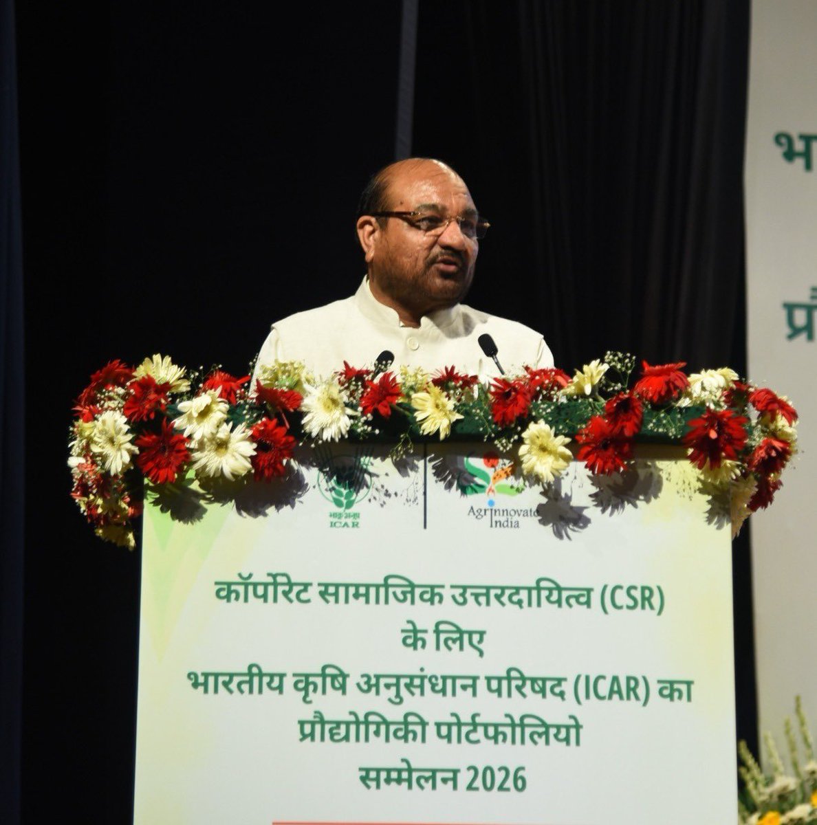 icarindia's tweet photo. “Together, we can secure the future of Indian agriculture and our farmers.” Dr. M. L. Jat, Secretary, DARE &amp; DG, ICAR, calls for stronger CSR partnerships. #ICAR #CSR @ChouhanShivraj @PIB_India https://t.co/Ojt3IElVPn
