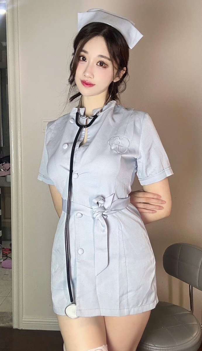 morne8702's tweet photo. 喜欢蓝还是白？还是喜欢轩子呀？ https://t.co/3pcvoBc4V3