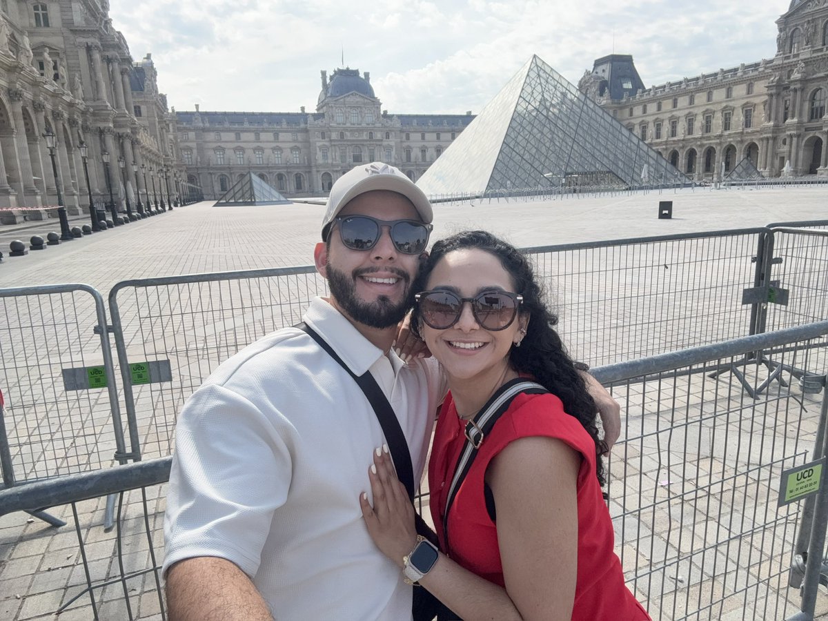 iValeryLopez's tweet photo. 📍 Paris https://t.co/ji2vveeese