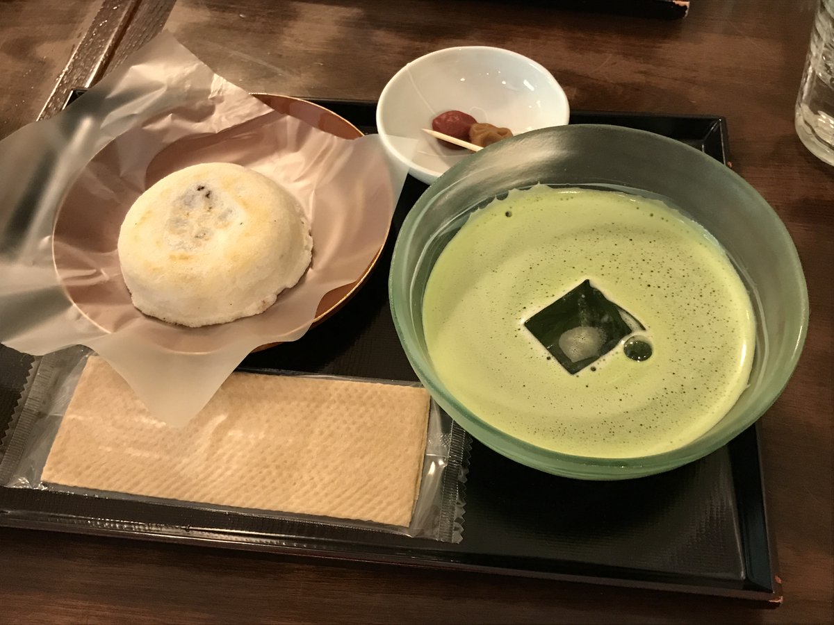 YourPCSupport's tweet photo. カナダから友人が、福岡に遊びに来ました。彼に会ったのは、アメリカのスプリングフィールドと言う町。そこを去って依頼、彼に会うのは、31年ぶり。しかし、メッセンジャ等の機能が充実している現在、コミュニケーションは、頻繁に取っていました。便利な時代です。
太宰府、美味しい食事、福岡タワー https://t.co/LsbiDNhvU3