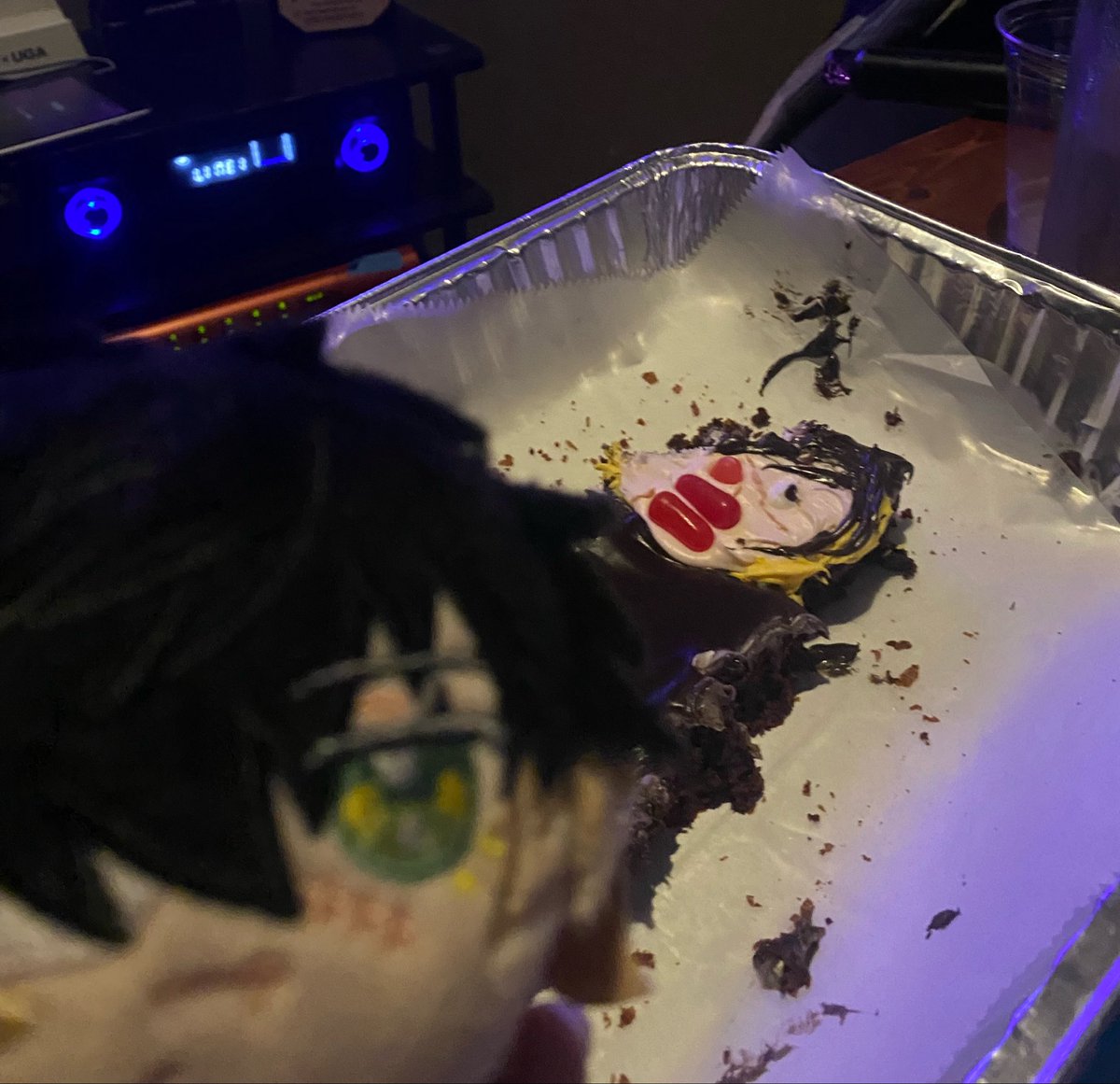 chouxcide's tweet photo. For my birthday my friends and I celebrated with a towa cake <3 https://t.co/7DENPqo6Dj