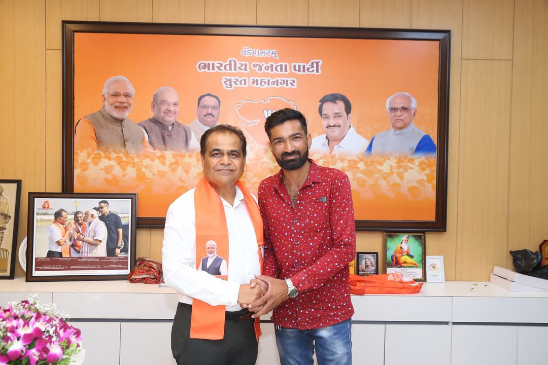 Divyesh_Chalak's tweet photo. ભારતીય જનતા પાર્ટી સુરત મહાનગરના અધ્યક્ષ શ્રી પરેશભાઈ પટેલના જન્મદિવસની ખુબ ખુબ શુભેચ્છાઓ અને શુભકામના🎉 https://t.co/sVyAVXvwM3