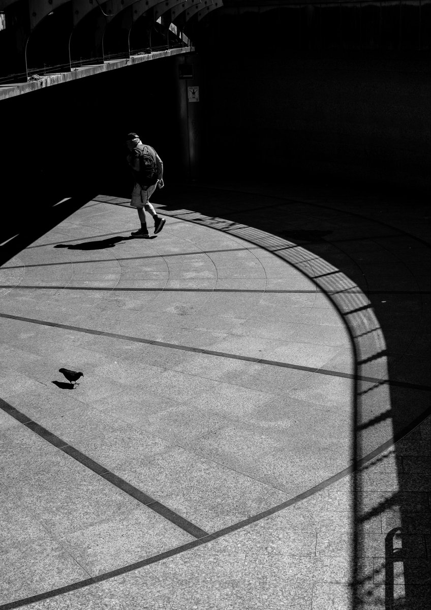 5uicideBoY's tweet photo. GM 
☕️🖤📷☀️
#streetphotography https://t.co/NHrj602bHC