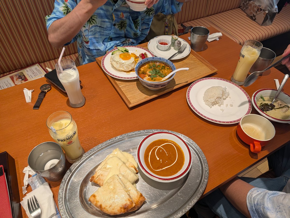 funky_paradox's tweet photo. LIVE前リハ終わりました〜！！
FJPがヘッドレス化ww
これからご飯食べてLIVE頑張りますっ💪

サポートドラム @EITAscr2 えーたくん🥁

#ヘッドレス兄弟 
#FunkyJunkyParadox https://t.co/N8oRrbKNDM