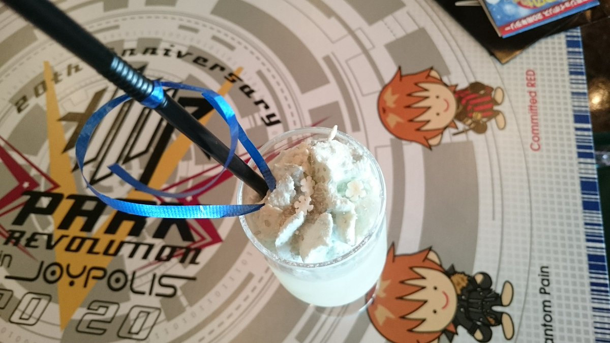 tsu_hus96's tweet photo. またTMRのコラボカフェやって欲しいな
あのドリンクとかおもろかったな
写真撮るの下手くそやな
そんで10年前？！ https://t.co/y8NqpP9qeu