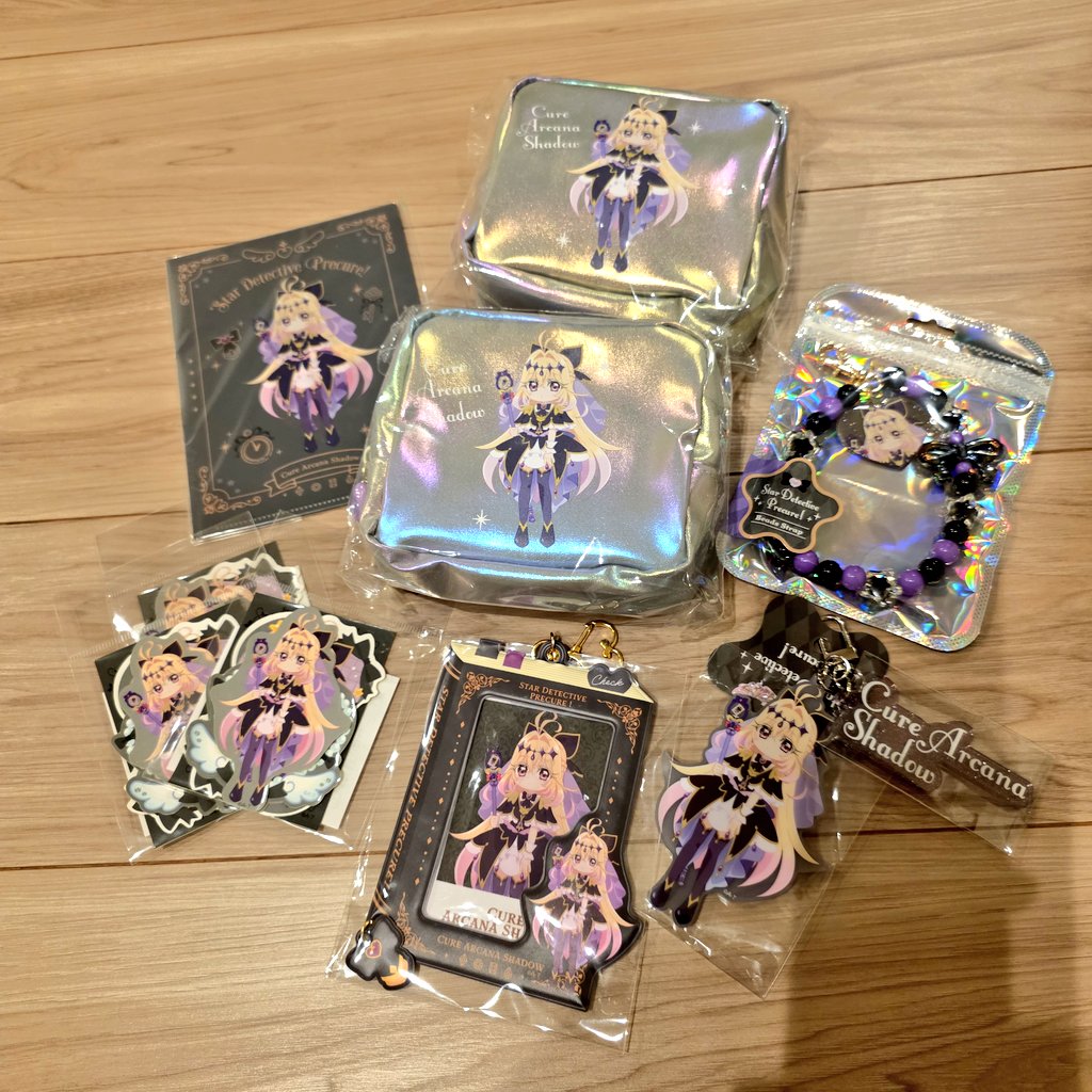 naobou_official's tweet photo. ねえ、かわいい（真顔）

ミニシャドウちゃんかわいすぎる……
みてるだけで、しあわせな気持ちになります🥹🥹🫶
保存用も買えた嬉しい……

これにICカード入れようっ！🥹（東山奈央） https://t.co/Zn3BYZPkqW