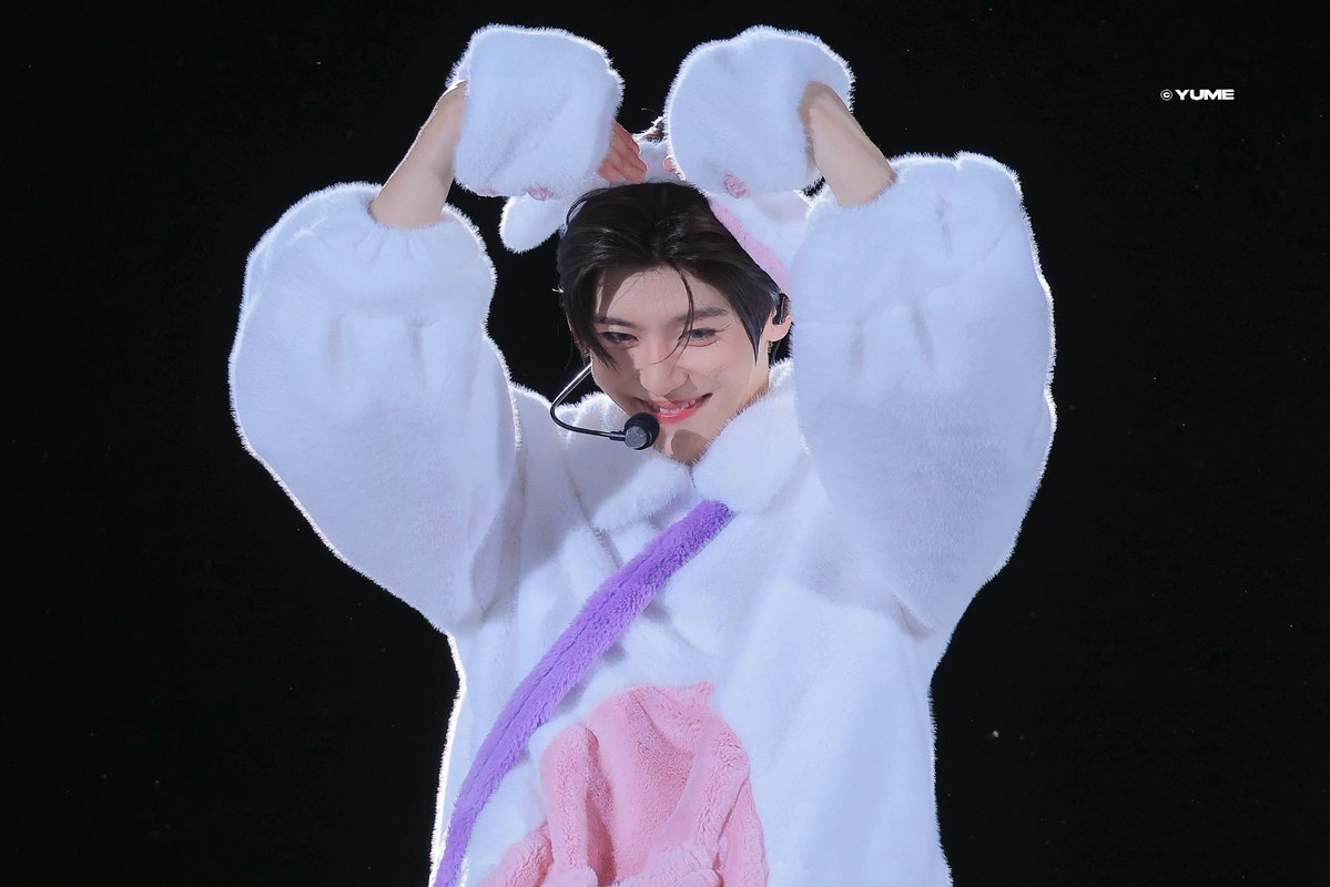 sionhada_2002's tweet photo. 와 진짜 미친거 아님? 아니 진짜 미친거 아님? 아니 진짜 미친 https://t.co/FYqSYwjC7P