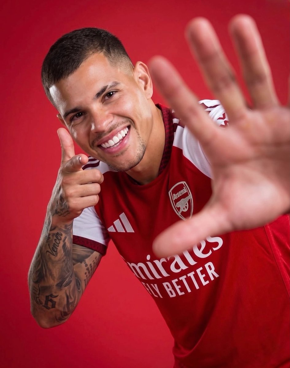 Brunoguifan's tweet photo. Arsenal, I want to go!!! So happy. Thank you for amazing 5 years @NUFC 🇧🇷 🙏 https://t.co/Q5cn2TU2Ke