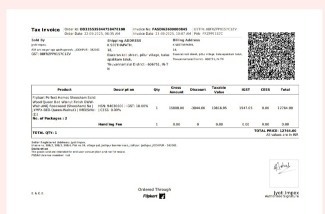 vicky0priya's tweet photo. @flipkartsupport 
#Fraud flipkart, you have doing cheating business, I have a purchase one in Amazon, in this order one refund of rs.135. I have forgotten, but they called me for initiate the process, but you cheating me arround rs 15 k. Amazon doings genuine business in india # https://t.co/ZDbCeOs6Dc