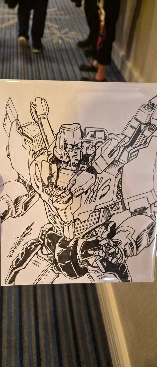 LUOIAE's tweet photo. forgot to share this here.... my #megpax comm from Alex YIPPEEEEEEEEEE well worth the wait honestly it reignited my tf love (at least enough) fr 😭 https://t.co/FORdl08mSX